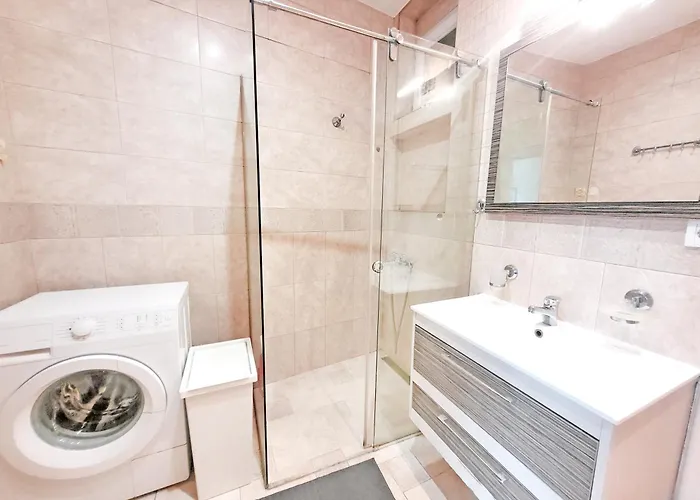 Parliament Centre Promo Price بلغراد